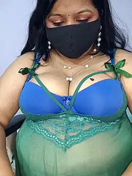 Snapshot of BigAssSarah chatting on March 19, 2026, 7:40 pm BigAssSarah online show from March 19, 2026, 7:40 pm