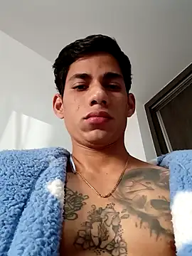 Snapshot of Mikeherz777 chatting on January 15, 2025, 1:09 pm Mikeherz777 online show from January 15, 2025, 1:09 pm