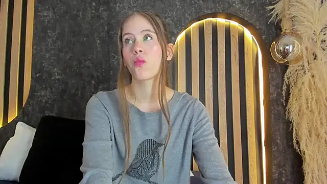 Snapshot of sara__jones_gh chatting on February 2, 2025, 7:04 pm sara jones gh online show from February 2, 2025, 7:04 pm