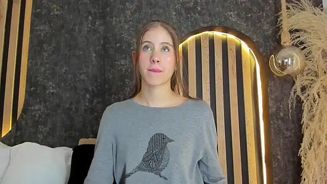 Snapshot of sara__jones_gh chatting on February 2, 2025, 10:06 pm sara jones gh online show from February 2, 2025, 10:06 pm