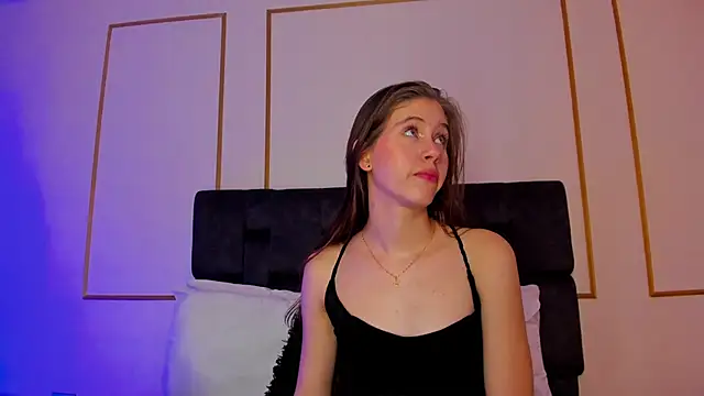 Snapshot of sara__jones_gh chatting on February 15, 2025, 10:42 pm sara jones gh online show from February 15, 2025, 10:42 pm