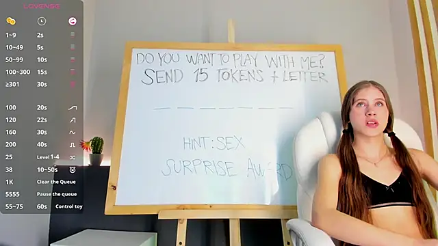 Snapshot of sara__jones_gh chatting on February 19, 2025, 10:42 pm sara jones gh online show from February 19, 2025, 10:42 pm