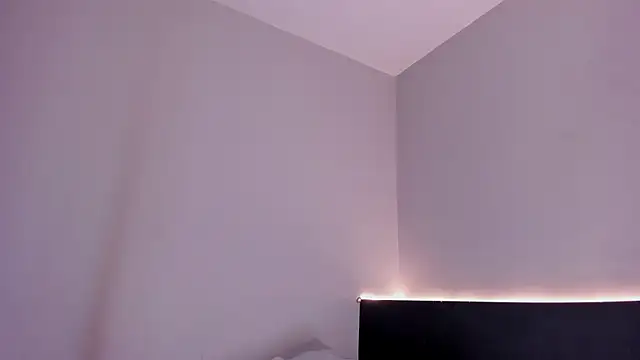 Snapshot of sara__jones_gh chatting on October 20, 2025, 5:35 pm sara jones gh online show from October 20, 2025, 5:35 pm