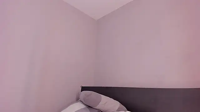 Snapshot of sara__jones_gh chatting on November 7, 2025, 5:02 pm sara jones gh online show from November 7, 2025, 5:02 pm