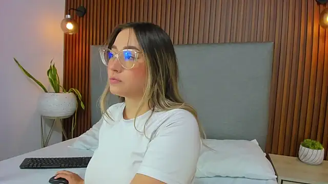 antonella cutie  online show from January 6, 2025, 5:06 pm