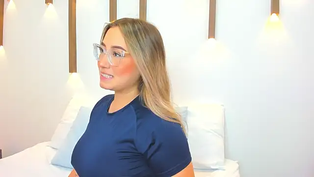 antonella cutie  online show from February 19, 2025, 12:11 pm