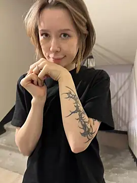 Snapshot of Alexandria_Balenciaga chatting on February 21, 2025, 10:15 pm Alexandria Balenciaga online show from February 21, 2025, 10:15 pm