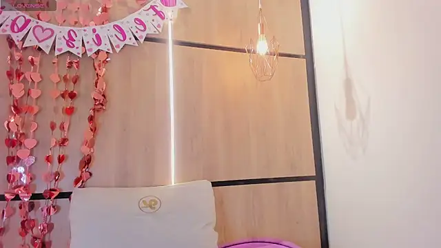 Snapshot of ashlyn_parker chatting on February 5, 2026, 7:51 pm ashlyn parker online show from February 5, 2026, 7:51 pm