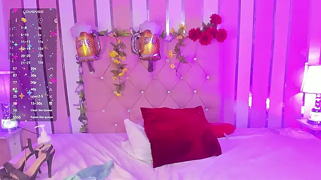 Snapshot of TylerBloom chatting on September 30, 2025, 4:56 pm TylerBloom online show from September 30, 2025, 4:56 pm