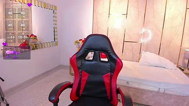 Snapshot of TylerBloom chatting on December 2, 2025, 2:01 pm TylerBloom online show from December 2, 2025, 2:01 pm