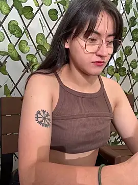 Camila pinkk online show from January 22, 2025, 1:00 pm