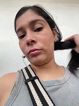 Snapshot of MilaRux chatting on February 21, 2026, 1:56 pm MilaRux online show from February 21, 2026, 1:56 pm