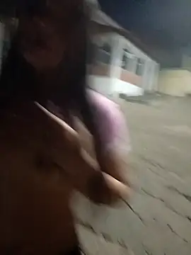 Snapshot of the_queen_of_street chatting on January 22, 2025, 4:23 am the queen of street online show from January 22, 2025, 4:23 am