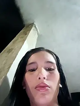 Snapshot of the_queen_of_street chatting on November 20, 2025, 1:50 am the queen of street online show from November 20, 2025, 1:50 am