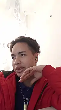 Snapshot of AlecLightwood_ chatting on October 31, 2025, 10:44 pm AlecLightwood online show from October 31, 2025, 10:44 pm