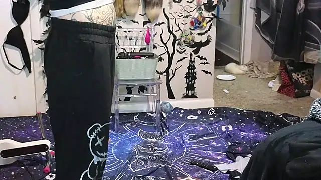 trashbrat online show from October 28, 2025, 7:12 am