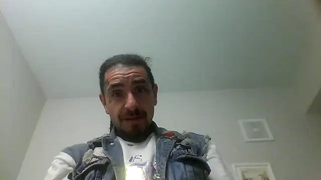 Snapshot of justthetip4209 chatting on May 27, 2026, 6:05 pm justthetip4209 online show from May 27, 2026, 6:05 pm