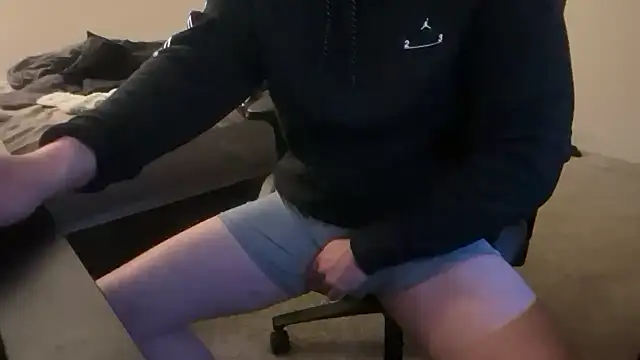 Snapshot of zadddy781 chatting on December 14, 2025, 9:14 am zadddy781 online show from December 14, 2025, 9:14 am