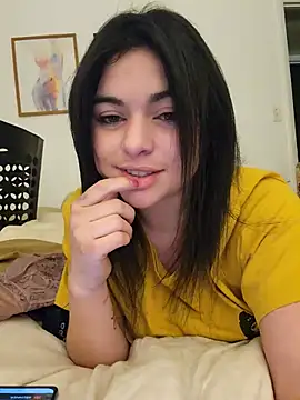 Snapshot of makemesmiley chatting on October 28, 2025, 7:01 am makemesmiley online show from October 28, 2025, 7:01 am