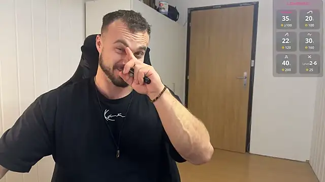 wannaseeyoursmile online show from October 27, 2025, 11:14 am