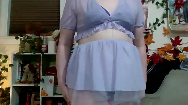 Snapshot of AverageRose chatting on January 8, 2026, 6:48 am AverageRose online show from January 8, 2026, 6:48 am