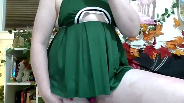 Snapshot of AverageRose chatting on January 10, 2026, 9:41 pm AverageRose online show from January 10, 2026, 9:41 pm