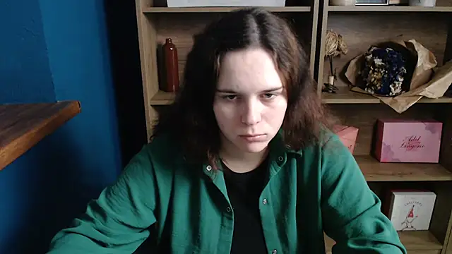 mini girly online show from October 16, 2025, 8:04 am