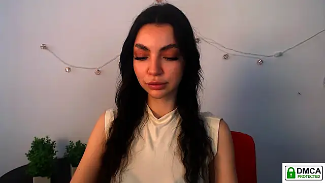 Lexi Jous online show from April 17, 2026, 12:52 pm