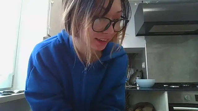 Snapshot of LoveFoxyQueen chatting on January 15, 2025, 10:17 am LoveFoxyQueen online show from January 15, 2025, 10:17 am