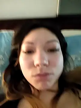 Snapshot of LoveFoxyQueen chatting on January 22, 2025, 5:16 am LoveFoxyQueen online show from January 22, 2025, 5:16 am