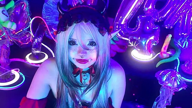 LaytonBox online show from March 23, 2026, 3:49 pm