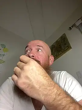 Snapshot of 32XRedBeard chatting on January 31, 2025, 3:11 pm 32XRedBeard online show from January 31, 2025, 3:11 pm