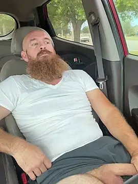 Snapshot of 32XRedBeard chatting on February 16, 2025, 12:43 pm 32XRedBeard online show from February 16, 2025, 12:43 pm