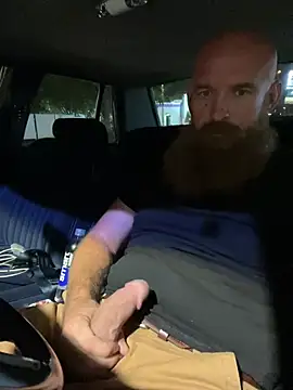 Snapshot of 32XRedBeard chatting on March 11, 2025, 2:54 am 32XRedBeard online show from March 11, 2025, 2:54 am