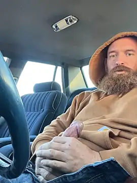 Snapshot of 32XRedBeard chatting on February 1, 2026, 12:59 pm 32XRedBeard online show from February 1, 2026, 12:59 pm