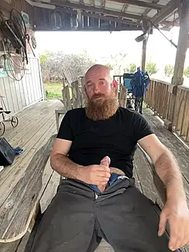 Snapshot of 32XRedBeard chatting on February 19, 2026, 10:17 pm 32XRedBeard online show from February 19, 2026, 10:17 pm