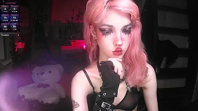 Ink  pleasure online show from November 8, 2025, 1:06 am