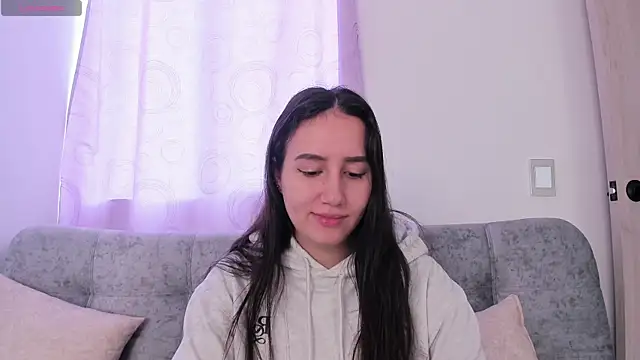 Snapshot of Jullya_x chatting on December 1, 2025, 2:33 pm Jullya x online show from December 1, 2025, 2:33 pm