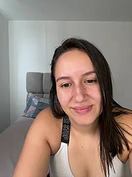 Jullya x online show from July 9, 2026, 8:13 pm
