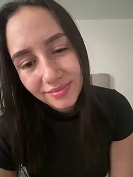 Jullya x online show from July 15, 2026, 10:26 pm