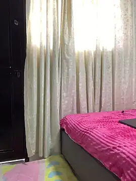 Snapshot of LunaShine_ chatting on February 21, 2025, 3:10 pm LunaShine online show from February 21, 2025, 3:10 pm