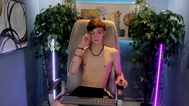 John Weasley online show from December 1, 2025, 2:11 pm