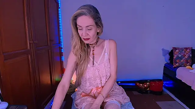 antonelawow online show from November 12, 2025, 8:52 pm