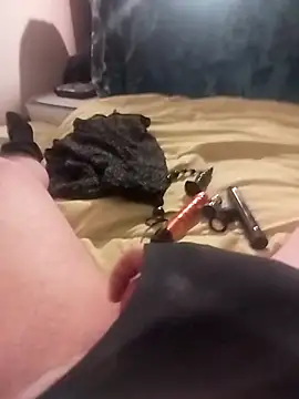 Snapshot of ludov17 chatting on March 4, 2026, 2:17 am ludov17 online show from March 4, 2026, 2:17 am