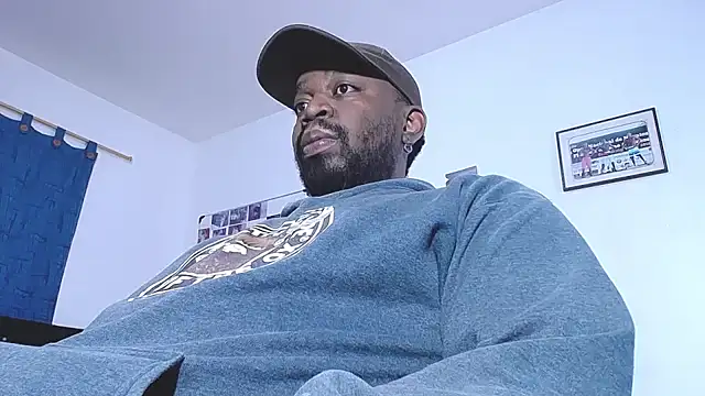 Snapshot of strong__anthony chatting on February 2, 2026, 5:11 pm strong anthony online show from February 2, 2026, 5:11 pm