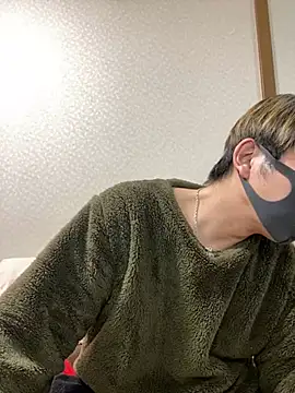 Snapshot of K0718 chatting on February 15, 2025, 2:44 pm K0718 online show from February 15, 2025, 2:44 pm