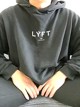 Snapshot of K0718 chatting on March 19, 2025, 5:52 am K0718 online show from March 19, 2025, 5:52 am