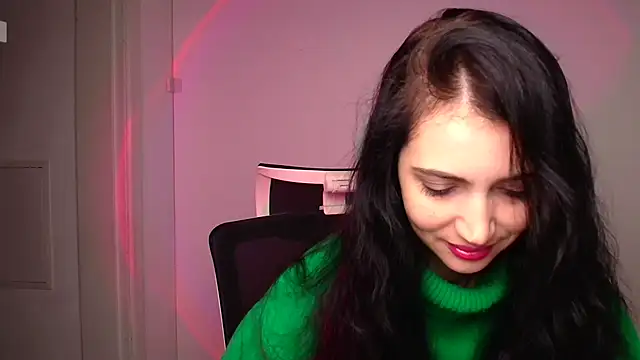 Snapshot of Amalia_amor chatting on January 14, 2025, 6:24 am Amalia amor online show from January 14, 2025, 6:24 am