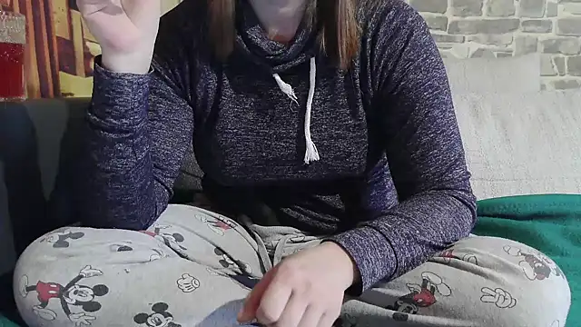 YviEngel87 online show from November 25, 2025, 7:19 am