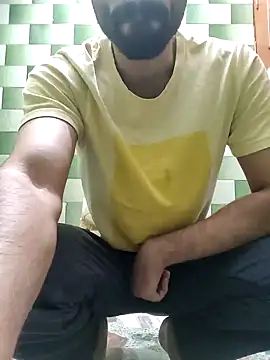 Snapshot of TOPMOON001 chatting on November 12, 2025, 5:52 am TOPMOON001 online show from November 12, 2025, 5:52 am